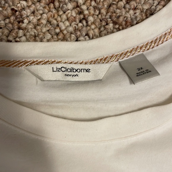 Liz Claiborne long sleeve t-shirt with Christmas tree - Picture 6 of 7